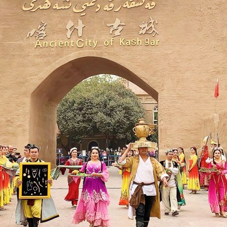 下疆南：全景南疆9日深度行